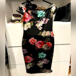 Guess Size M Dress